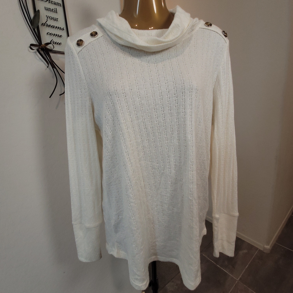 Retrology White Turtleneck Sweater Blouse with Button Accents NWT
